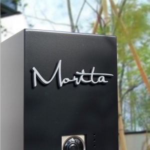 表札 アイアン風 高級 鋳物サイン シンプル 美しい gs-nmpl-1086